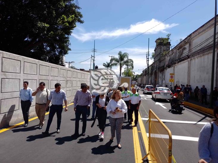 (+Video) En Orizaba, entregan nueva barda y vialidad en la Carlos Marx