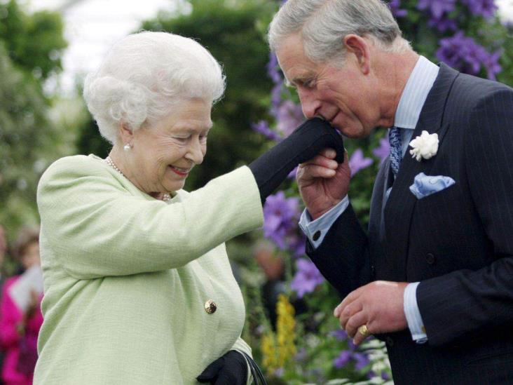 ‘Un momento de gran tristeza’; Carlos habla sobre la muerte de Isabel II
