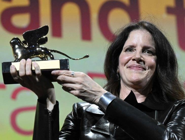 Laura Poitras obtiene León de Oro de Festival de Cine de Venecia 