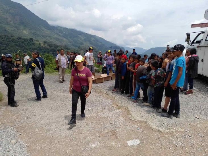 Evacuan a 20 familias por deslizamiento en Rosa Blanca, Atzacan (+Video)
