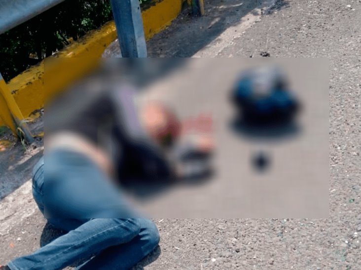 Elemento de la Marina resulta herido tras derrapar en motocicleta en Veracruz