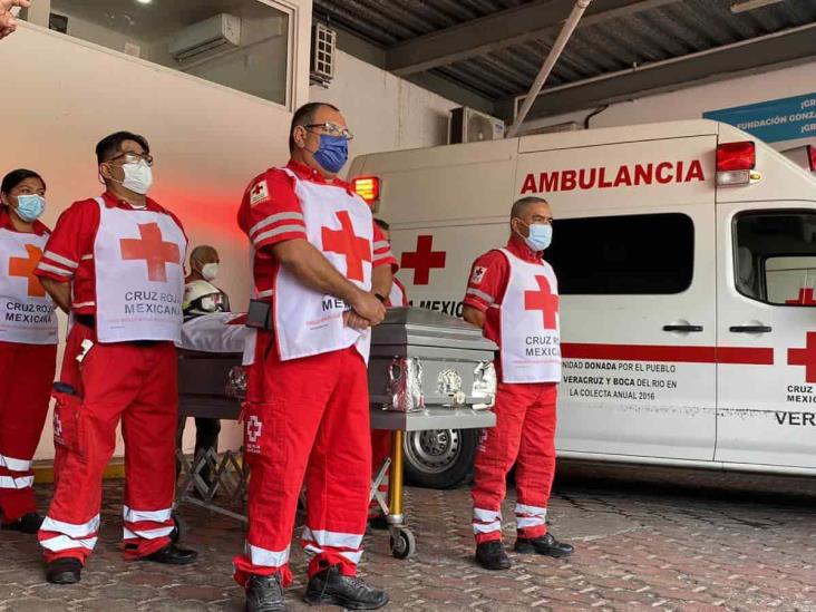Dan el último adiós a Óscar, paramédico que murió atropellado en Veracruz