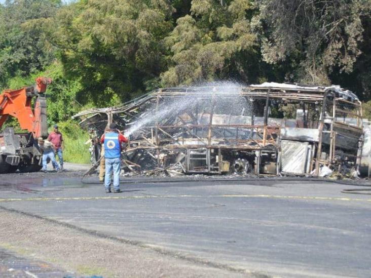 Identificación total de víctimas calcinadas en accidente en Tamaulipas durará 20 días