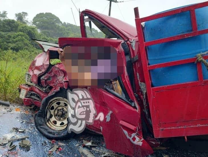 Se negó a detenerse y provocó fuerte accidente en la carretera Nanchital-Las Choapas