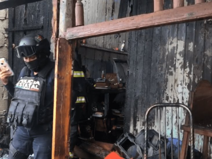 Se incendia casa de madera en el Barrio de la Huaca en el centro de Veracruz(Video)