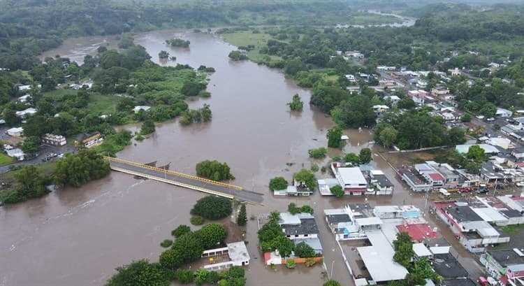 Se desborda río Cotaxtla e inunda colonias y comunidades (+Video)