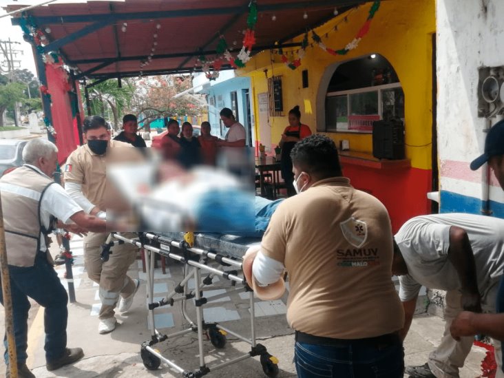 ¡A batazos! atacan a empleado del Ayuntamiento de Cosamaloapan; lo reportan grave