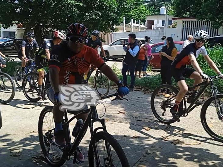 Despiden a Carlitos, una promesa del ciclismo en Coatzacoalcos(+Video)