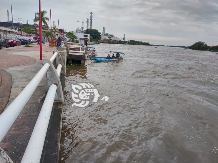 Conagua monitorea ‘avenida de agua’ en el sur de Veracruz