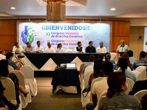 Realizan congreso sobre arrecifes de corales en Boca del Río (+Video)