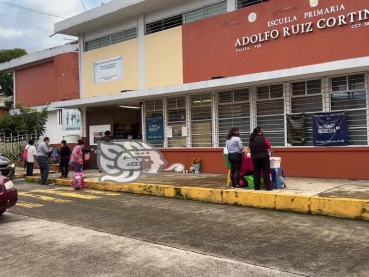 Tras homicidio de maestra, reanudan clases en primaria Adolfo Ruiz Cortines (+Video)