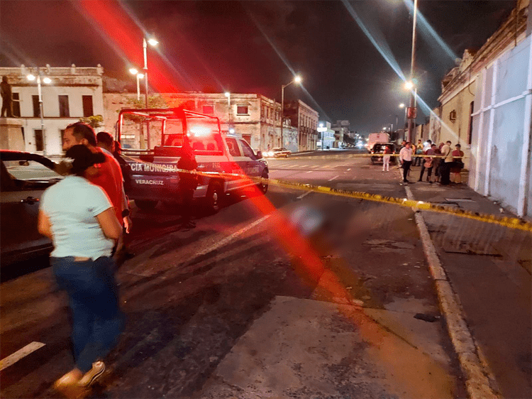 Adulto mayor fallece debajo del puente Morelos en Veracruz, era velador