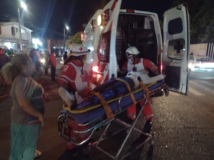 Video: Repartidores de comida son atropellados por camioneta en El Coyol en Veracruz