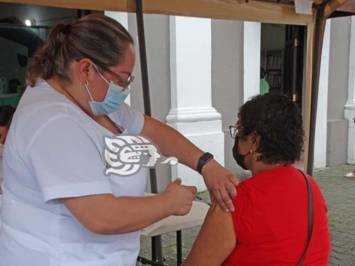 Alistan aplicación de vacuna contra la influenza en Misantla