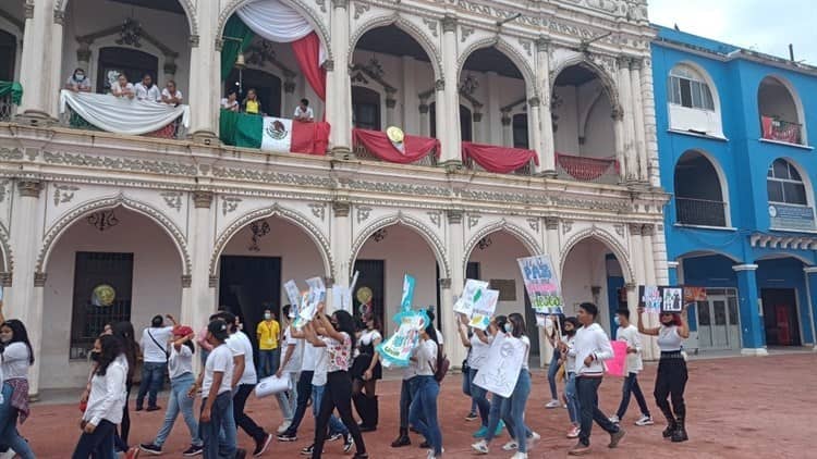 Marchan por La Paz en Cosamaloapan, piden seguridad y justicia en Veracruz