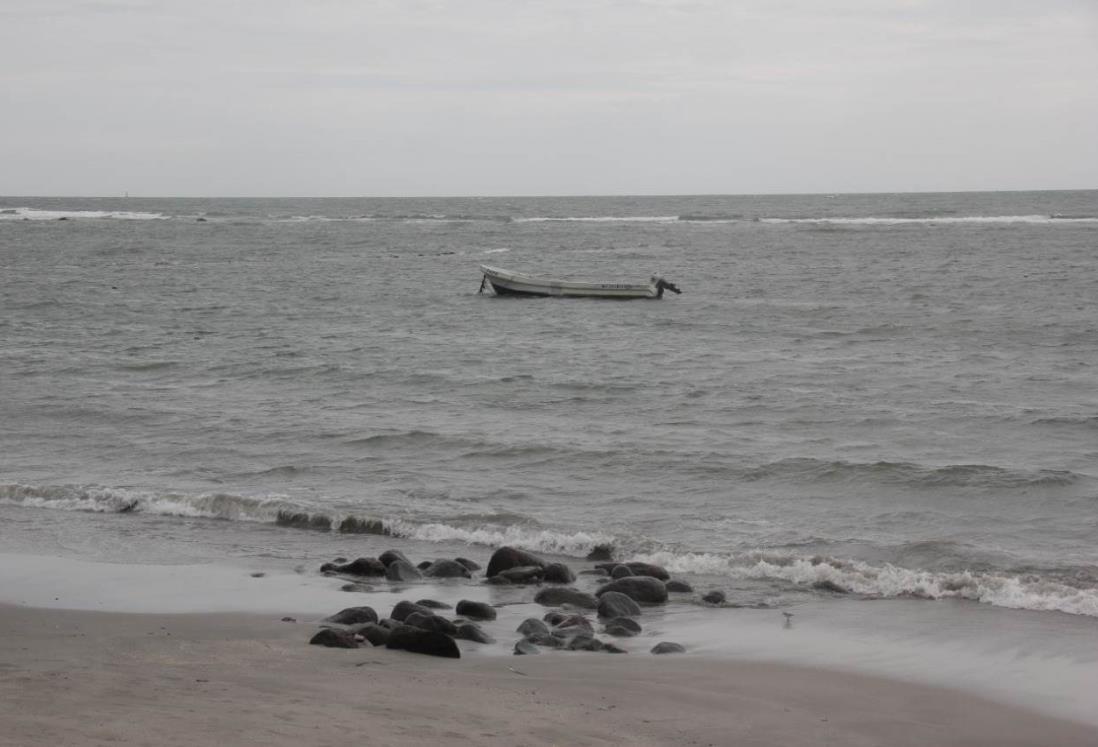 Continúa cerrado el puerto de Veracruz por evento de norte