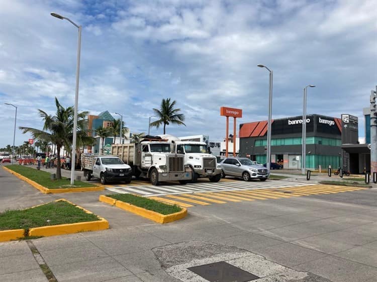 Cierran carriles en Adolfo Ruiz Cortines en Boca del Río por trabajos de CAB (+Video)