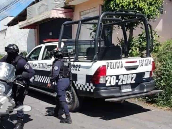 Sujeto armado asalta farmacia en fraccionamiento de Veracruz
