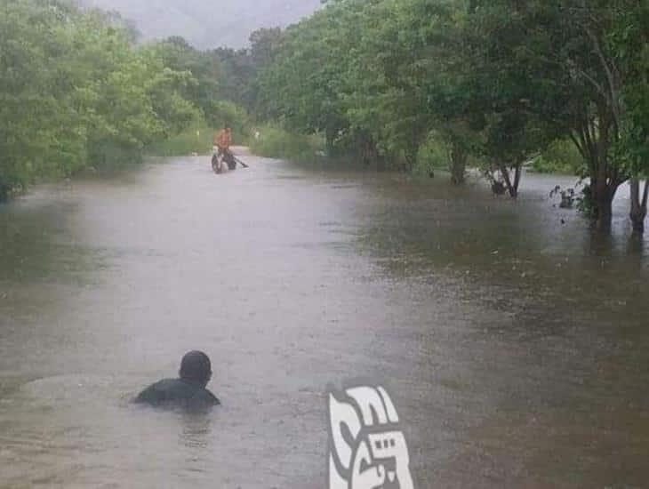 Desbordamiento Del Río Uxpanapa Incomunica 11 Comunidades En Las Choapas 2102