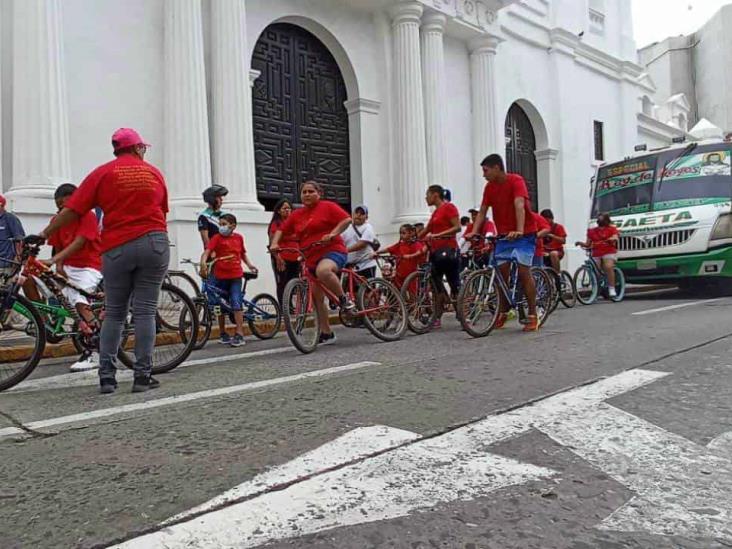 Peregrinos realizan rodada desde Catedral de Veracruz en honor a San Miguel Arcángel