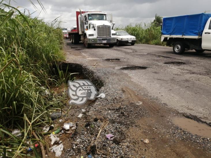 Deplorables las condiciones de la carretera Coatzacoalcos-Minatitlán (+Video)