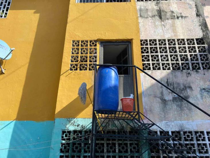 Video: Tienen 2 años sin agua permanente en el fraccionamiento Buenavista de Veracruz