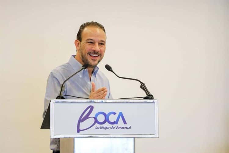 Reconoce alcalde de Boca del Río a los arquitectos en su día