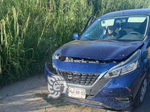 Mexiquenses causan accidente en carretera antigua a Minatitlán