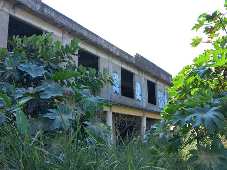 Proponen convertir en parques o canchas los edificios abandonados en Veracruz