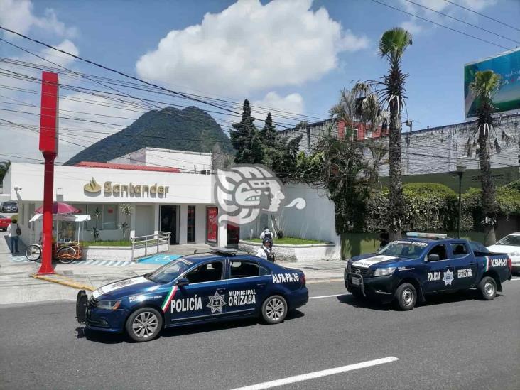Cuerpos policiales frustran asalto a cuentahabiente de banco en Orizaba