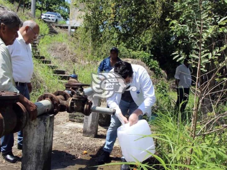 Temen afectaciones a la salud por contaminación en arroyo en Coatzintla