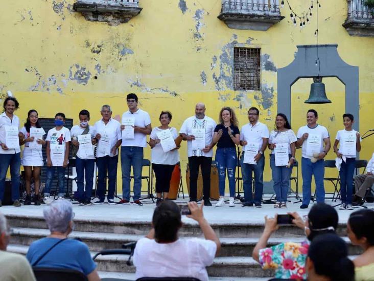 Realizan demostración de Ritmos Latinos en La Plazuela de la Campana