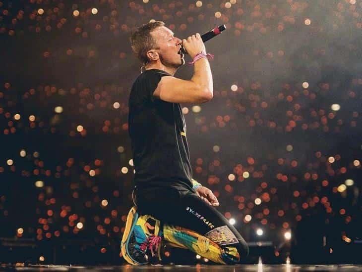 Chris Martin y la extraña enfermedad que hizo a Coldplay posponer su gira