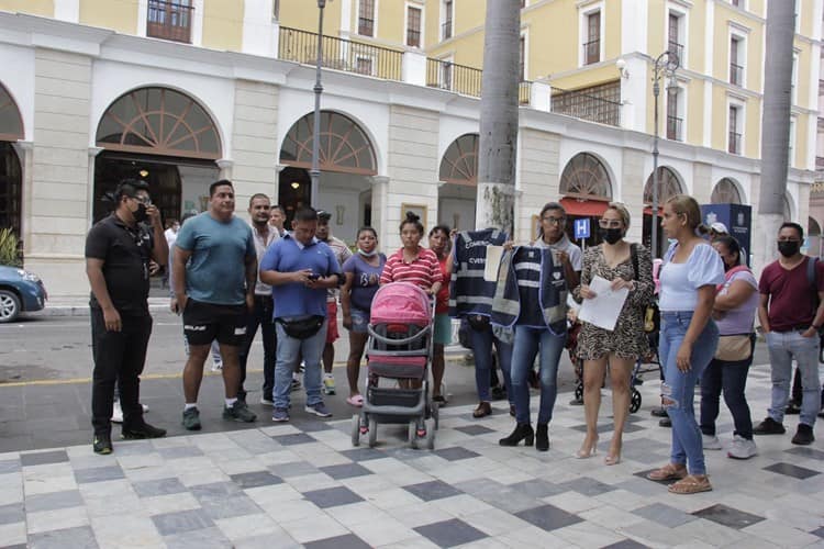Ambulantes del Malecón de Veracruz buscarán asesoría legal (+Video)