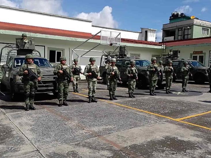 Tras asaltos, reforzarán militares seguridad en zona centro de Veracruz (+Video)