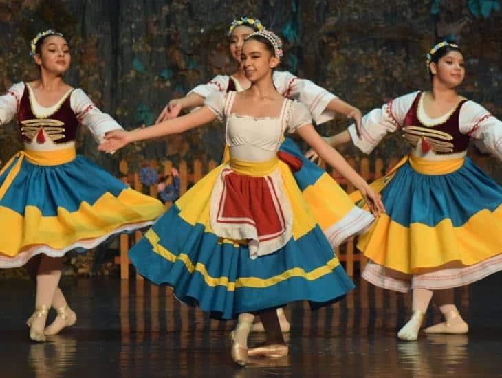 Realizan con éxito gala benéfica de ballet Coppélia en el Teatro Clavijero