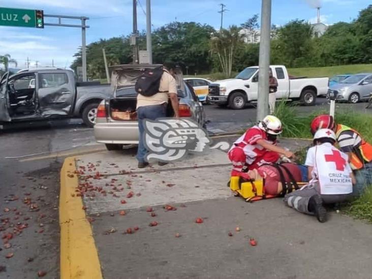 Accidente en El Diamante de Córdoba deja 2 lesionados (+Video)