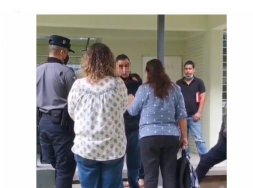 Afuera de Rectoría, estudiantes piden a UV muerte académica de Daniel N (+Video)
