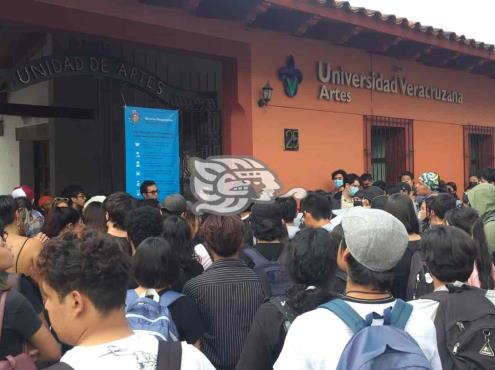 Estudiantes de la UV convocan a ‘Mega Marcha’ en Xalapa