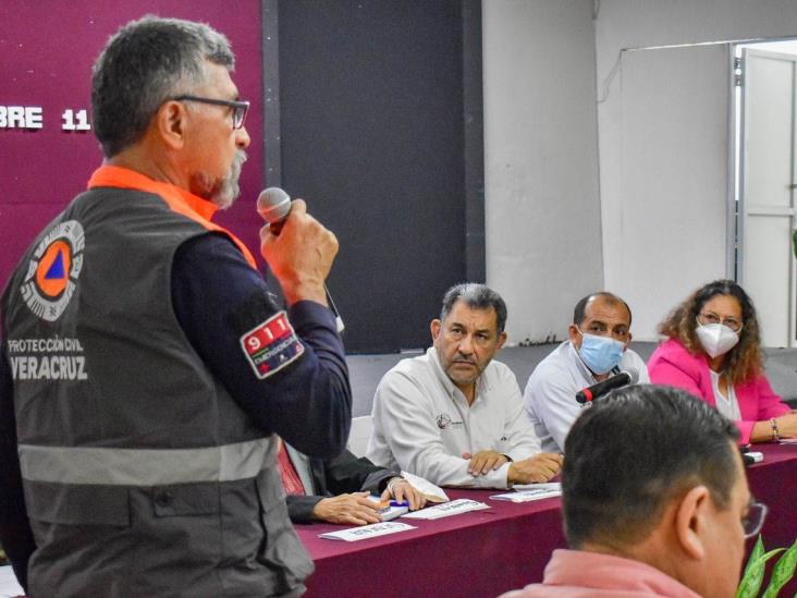 Preparan 10 albergues en Coatzacoalcos; activarían mil 900 en todo Veracruz