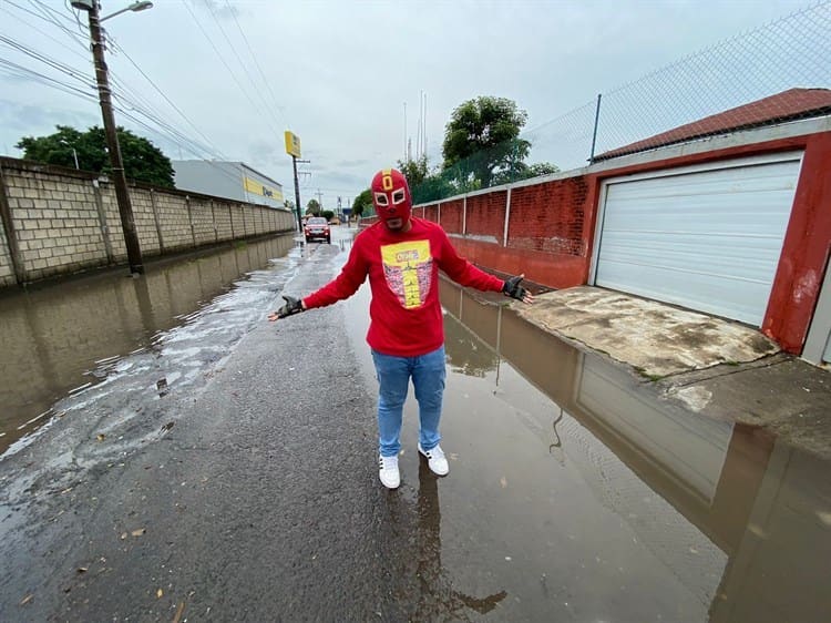 Calles parecen albercas en Boca del Río, denuncian ciudadanos