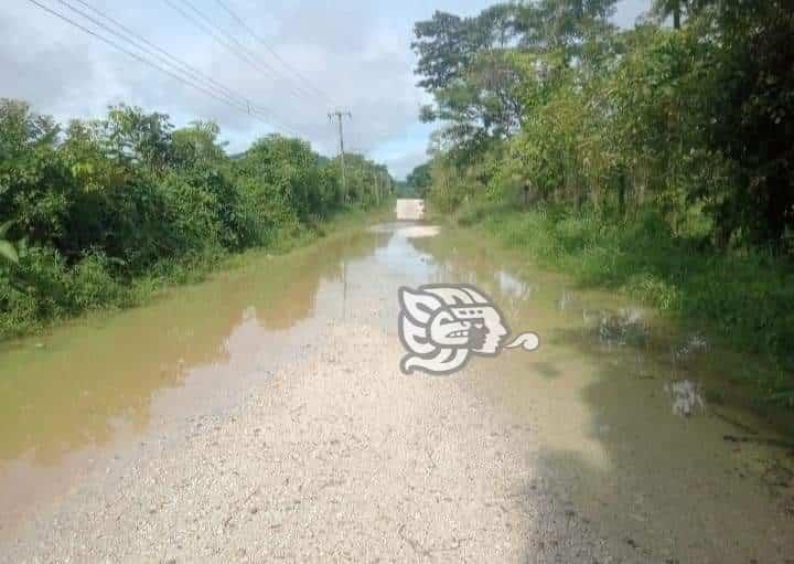 Lluvias de fin de semana, afectaron caminos rurales de Las Choapas