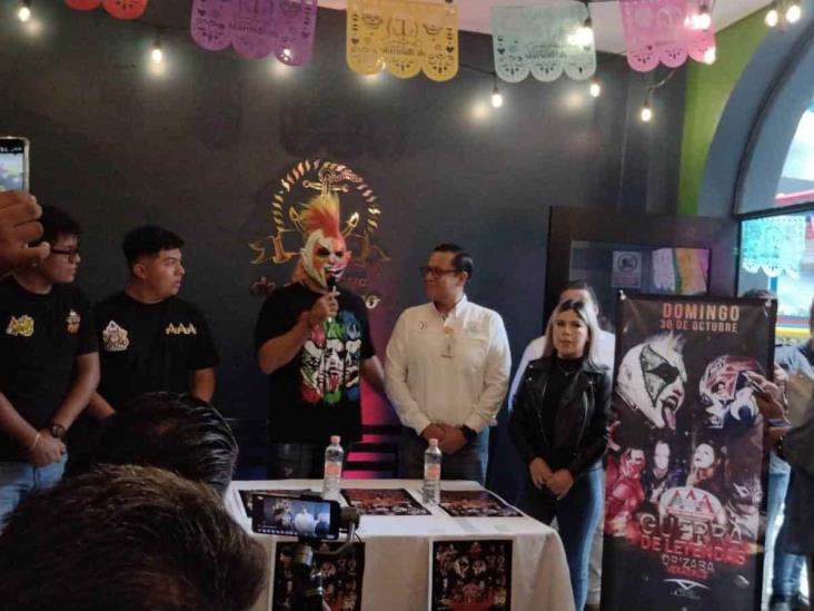 Llama Psycho Clown a niños de México a luchar por sus sueños