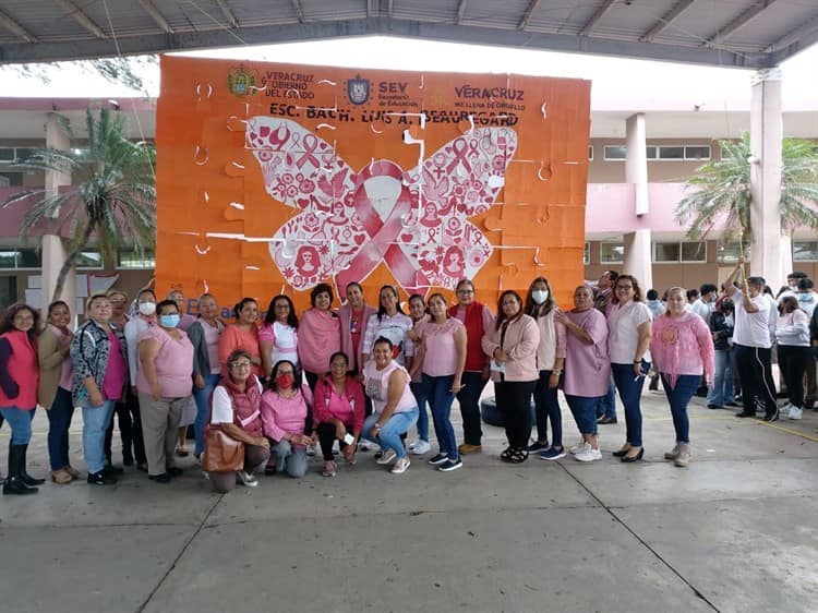 Escuelas conmemoraron el Día Mundial de la Lucha contra el cáncer de mama