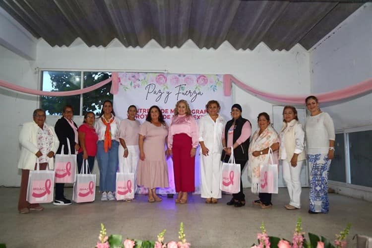 Alcaldesa de Alvarado se suma con acciones contra el cáncer de mama