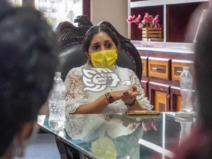 Busca Alcaldesa frenar denostaciones en redes sociales en Acayucan