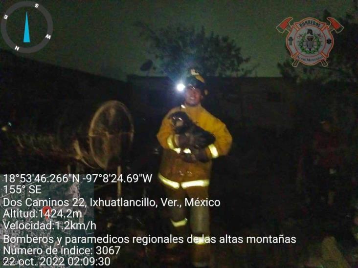 Se incendian dos casas y un taller de motos en Ixhuatlancillo; pérdida total