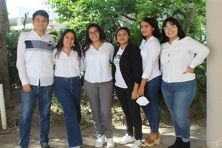 Alumnos de la Universidad Veracruzana celebraron el Día del Arquitecto