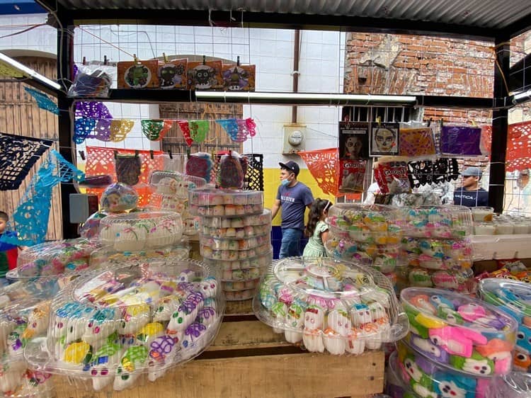 Dulces por Todos Santos repuntan las ventas en Mercados de Veracruz