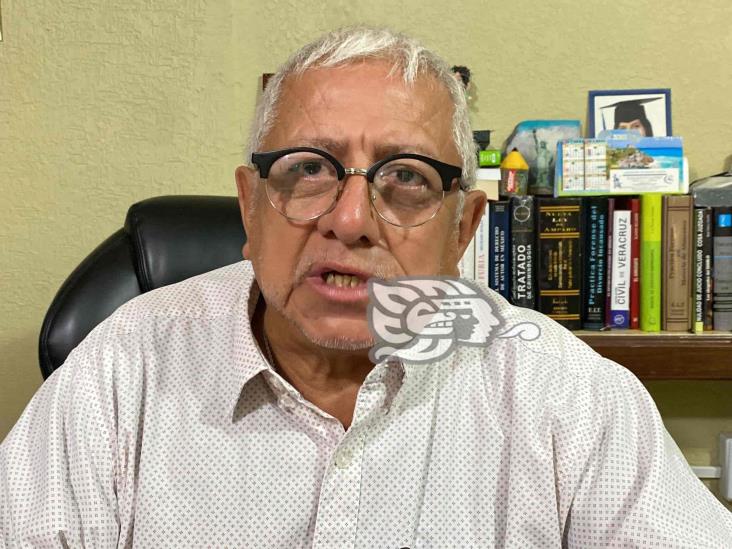 Sospechosa, renuncia de Hugo Gutiérrez; abogados piden investigación